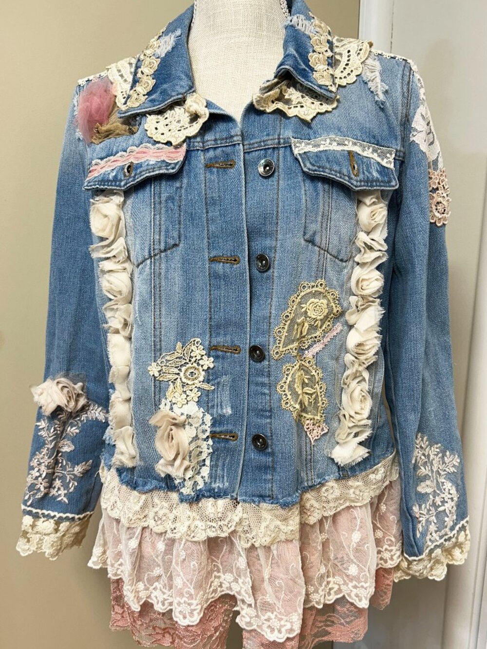 Boho Denim Jacket, Size Med, non branded
